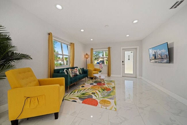 Photo - 2714 Fillmore St