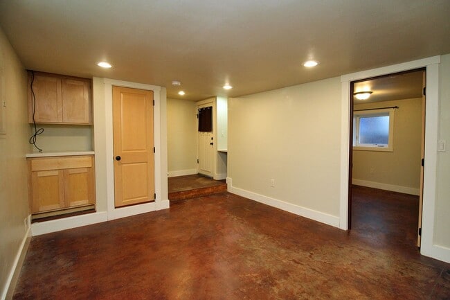 Photo - 4815 SE 75th Ave Unidad A