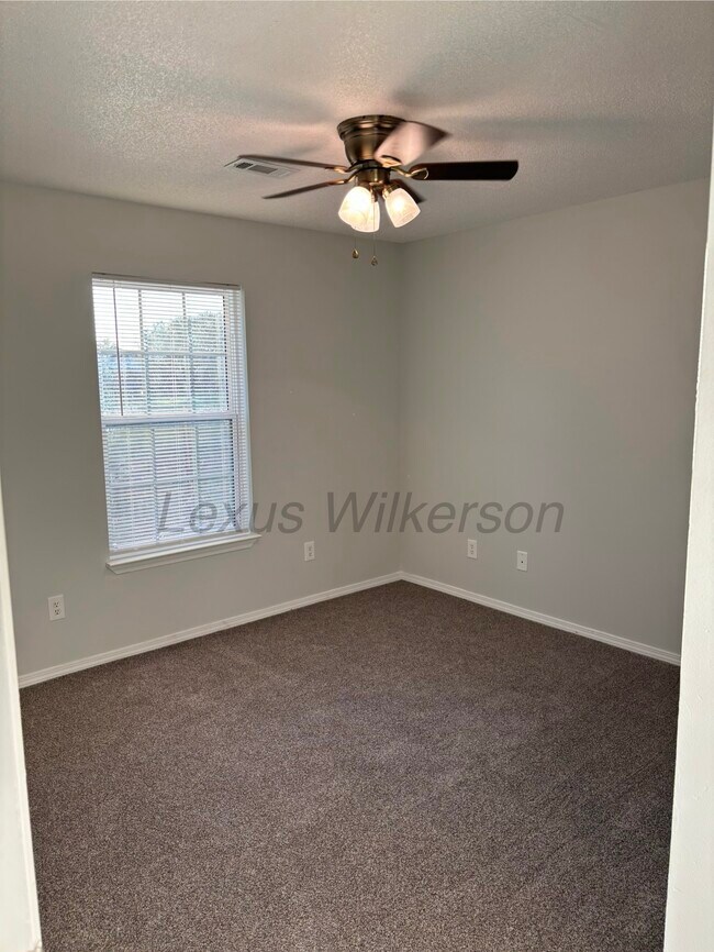 Photo - 3505 SW Victoria Pl