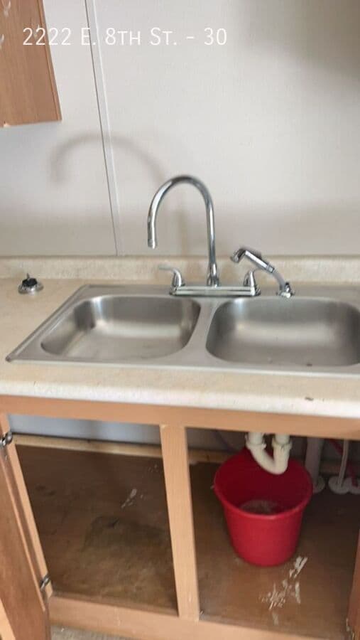 Photo - 2222 E 8th St