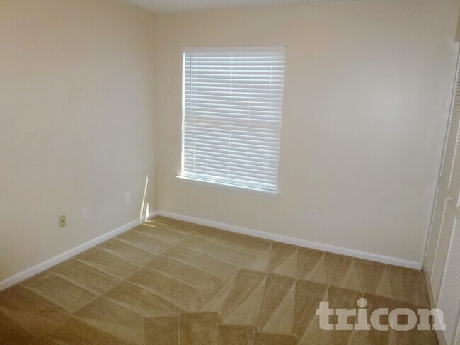 Photo - 8376 Chason Rd W