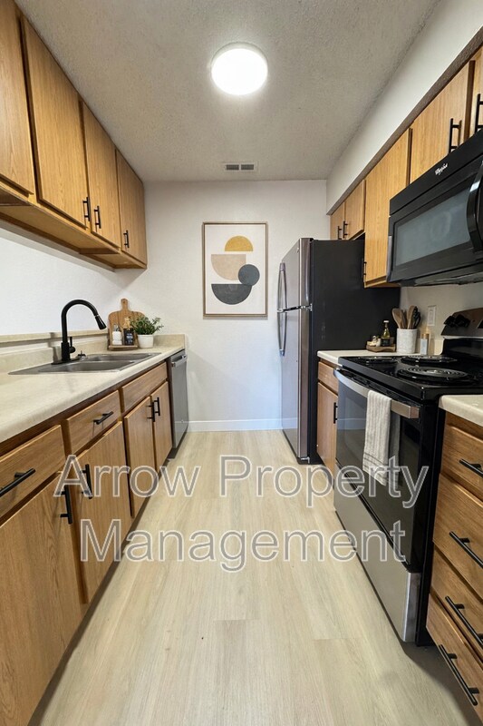 Photo - 2340 N 44th St Unit 9