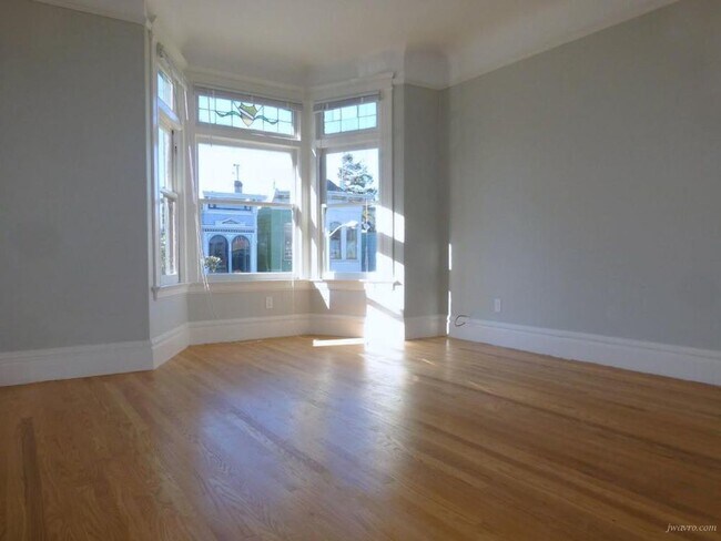 Photo - 853 Haight St