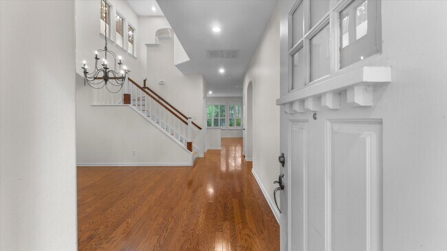 7 Cloud Bank Pl