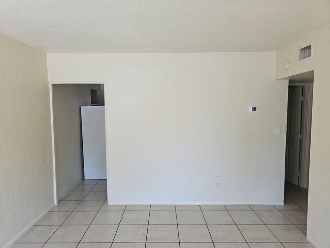 Photo - 2 Bedroom Rental in St Pete