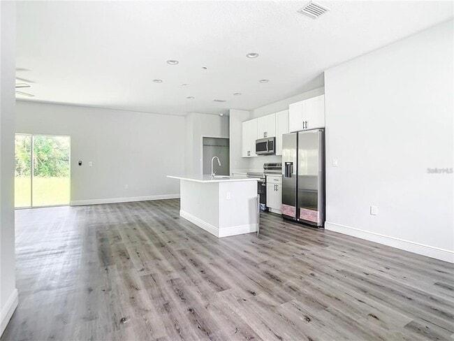 Photo - 17041 Malta Ave