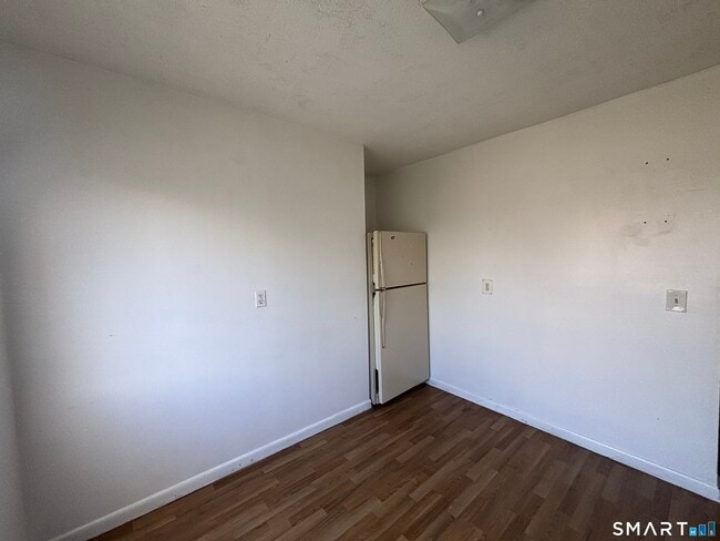 Photo - 276 East Ave