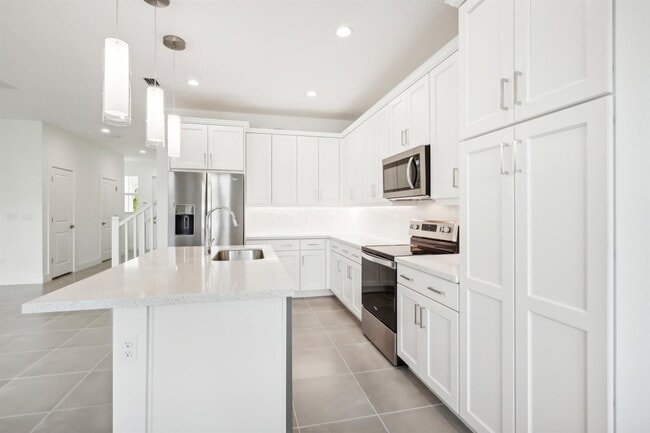 Photo - 615 Parsons Way