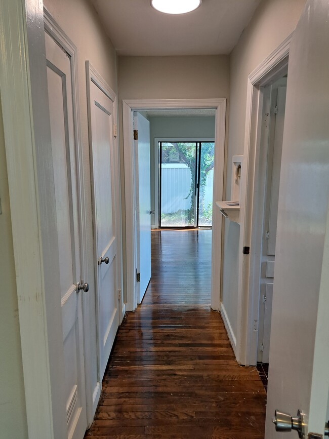 Photo - 844 Chestnut St
