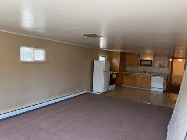 Photo - 1600 Curtis Ave Unidad 2