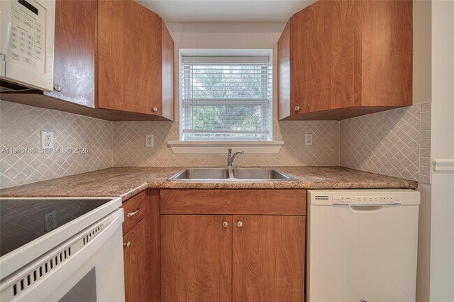 Photo - 2205 SW 13th St Unit B