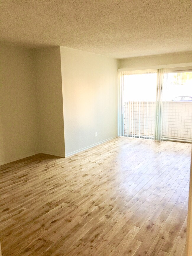 Photo - 1400 Brockton Ave