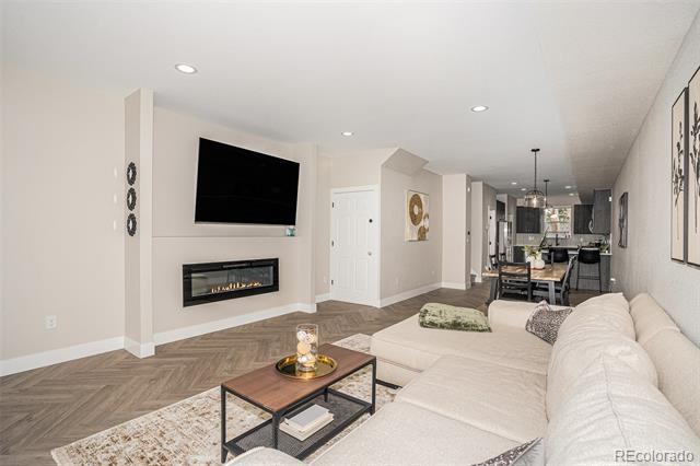 Photo - 1074 Knox Ct