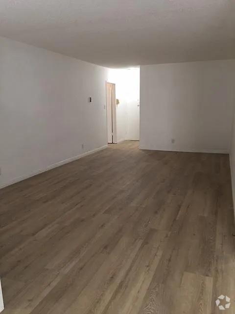 Building Photo - 320 S Gramercy Pl Rental