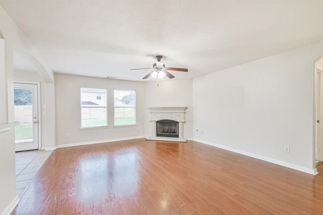 Photo - 21903 Whispering Daisy Ct