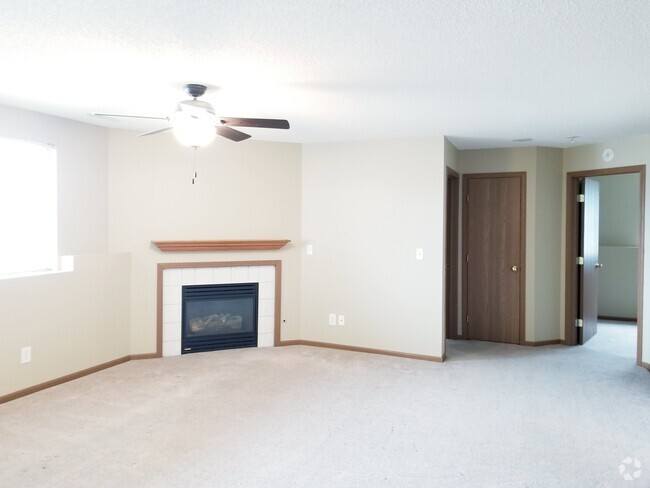Building Photo - 1230 Murray St NE Unit 4 Rental