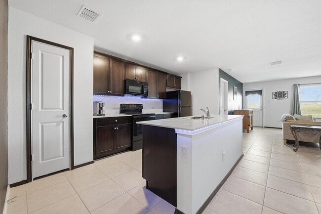 1393 Beach Dr