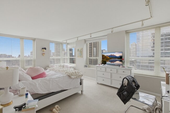 Photo - 345 N La Salle Dr Unit 3202