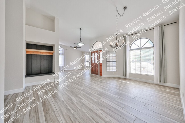 Photo - 3802 N Wintergreen Way