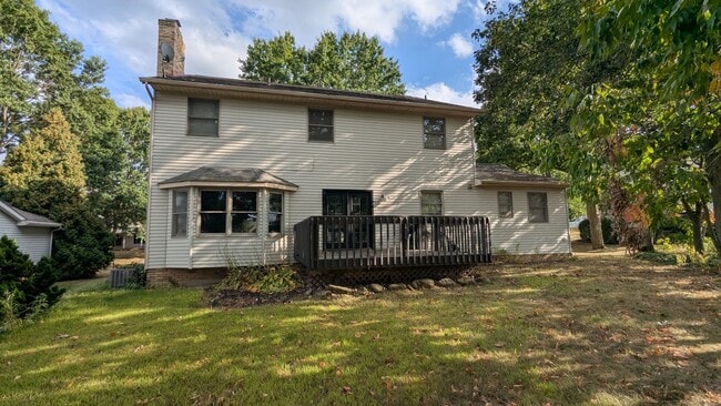 Photo - 2025 Longfellow St NE