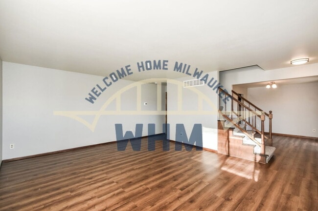 Photo - W170S7397 Parkland Dr