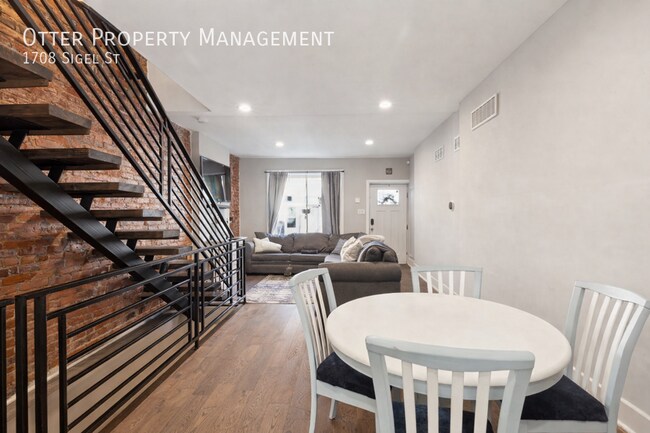 Photo - 1708 Sigel St