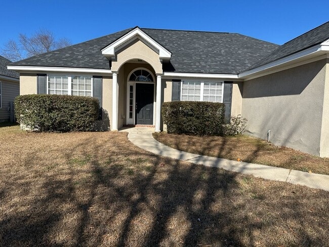 Photo - 199 Lancaster Way