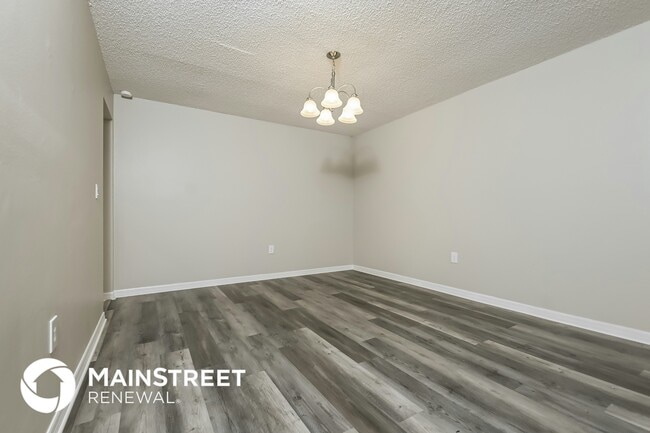 Photo - 4135 Old Colony Rd