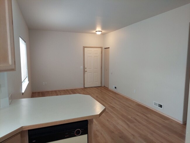 Photo - Great Location!