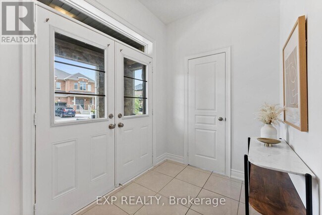 Photo - 3107 Streamwood Pass