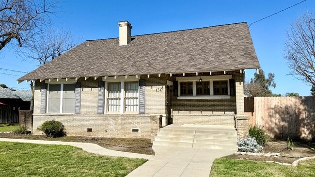 Building Photo - 130 E Malone St