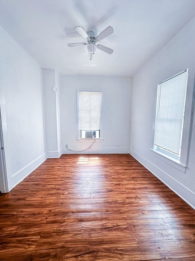 Photo - 3114 Avenue M 1/2