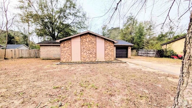 Building Photo - 5317 E Avenida De Golf