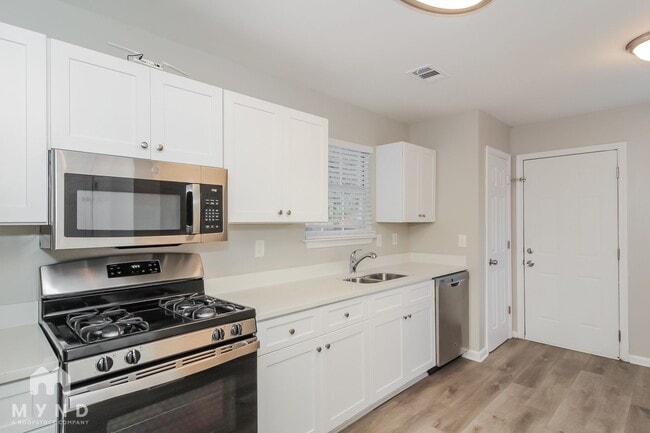 Photo - 314 Summer Cove NW