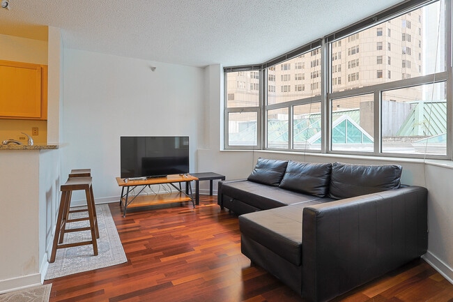 Photo - 222 N Columbus Dr