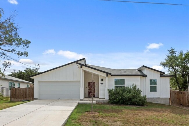 Building Photo - 4302 Liberty Ln Rental