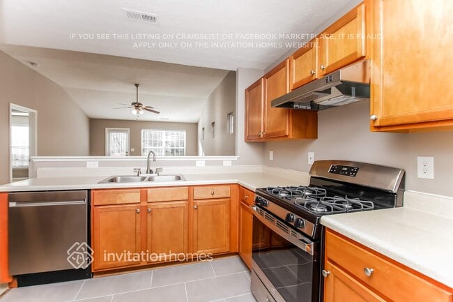 232 Topaz Dr