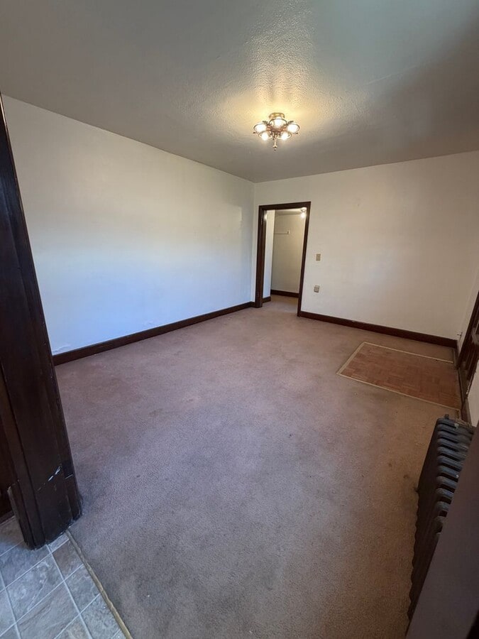 Newly Painted Studio Apartment - Located near Sky Lakes and Oregon Tech! - Newly Painted Studio Apartment - Located near Sky Lakes and Oregon Tech!