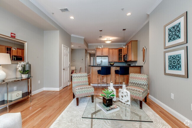 Building Photo - 2510 Ontario Rd NW Unit 2 Rental
