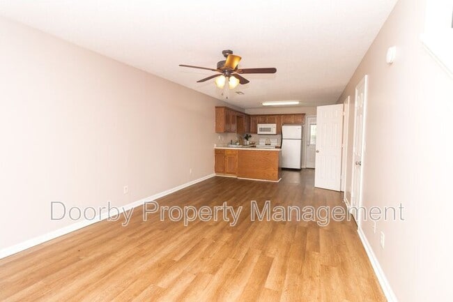 Building Photo - 11 Alice Ln Rental