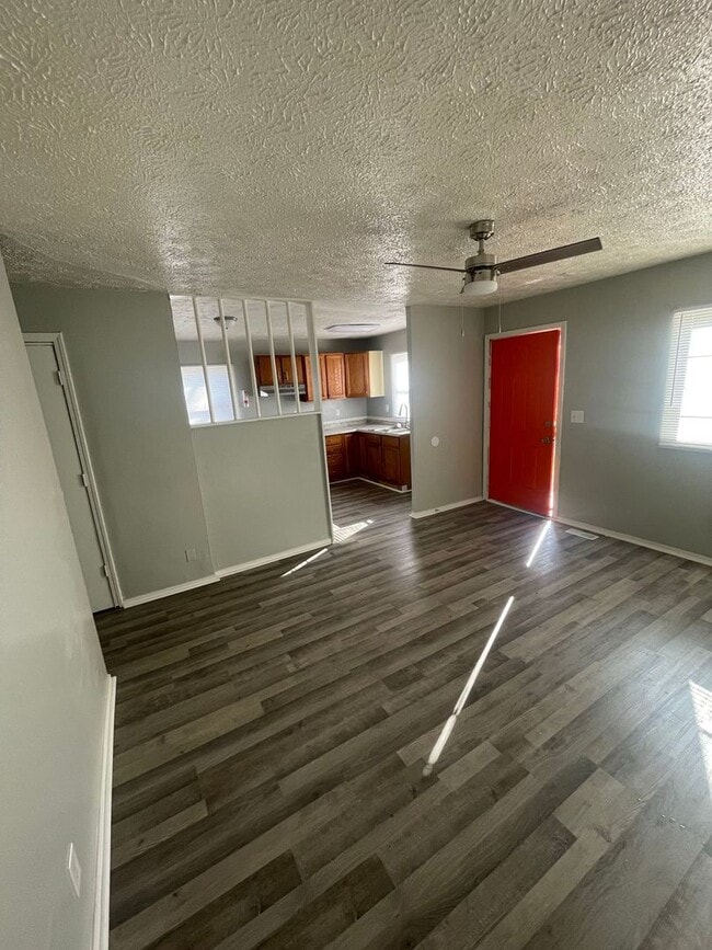 Building Photo - Westside Three Bedroom Home Near 16th and Harding