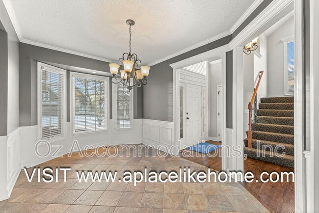 Photo - 14305 Robinson St