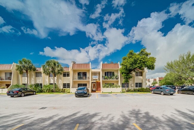 Building Photo - 13872 SW 90th Ave Unit 207-FF Rental