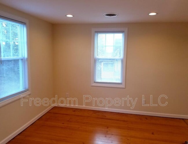 Photo - 154 Beecher St