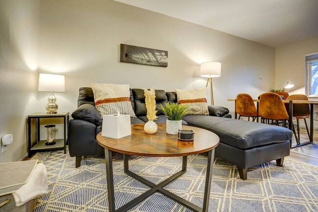 Building Photo - 645 S 94th Pl Unit ID1377416P