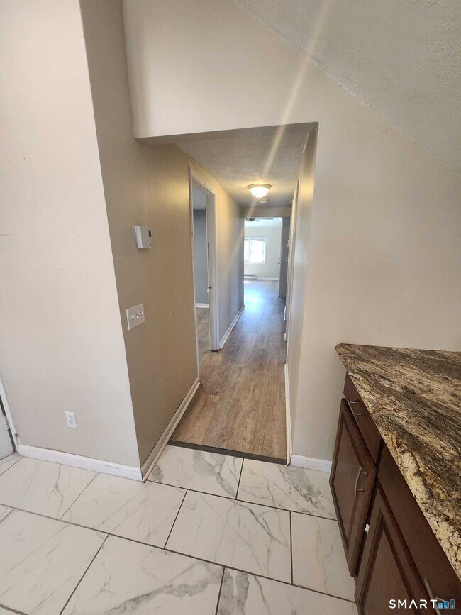 Photo - 231 Winthrop St Unit 3