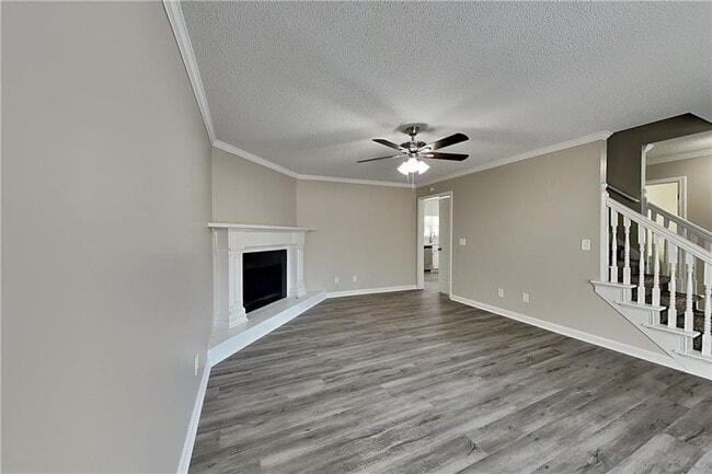 Photo - 308 Golden Ct