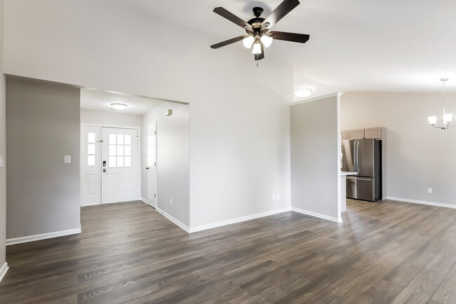 Photo - 329 Bear Story Blvd