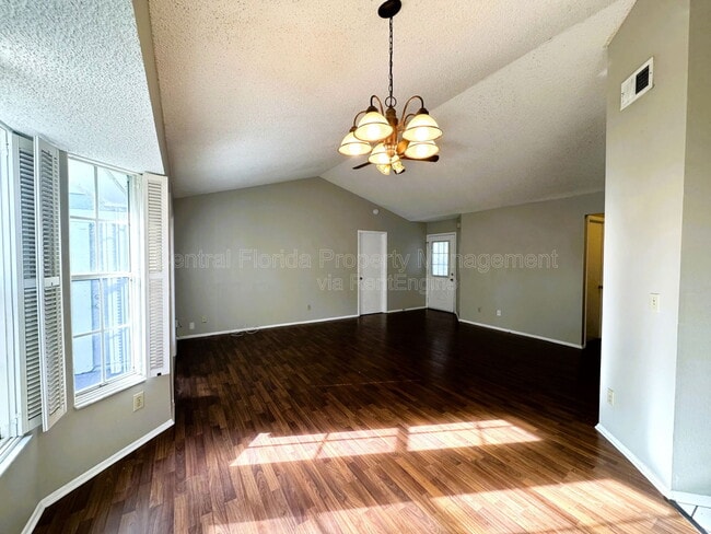 Photo - 153 Becky Thatcher Ct