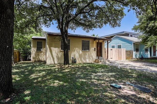 Building Photo - 5504 Avenue F Rental